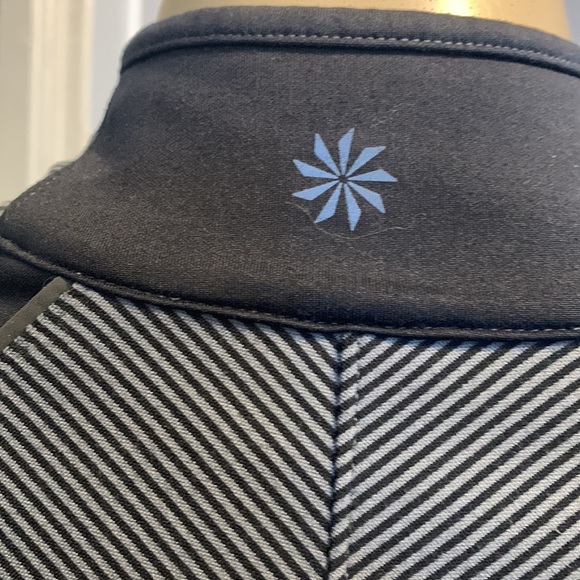 ATHLETA  TOP - Picture 8 of 9